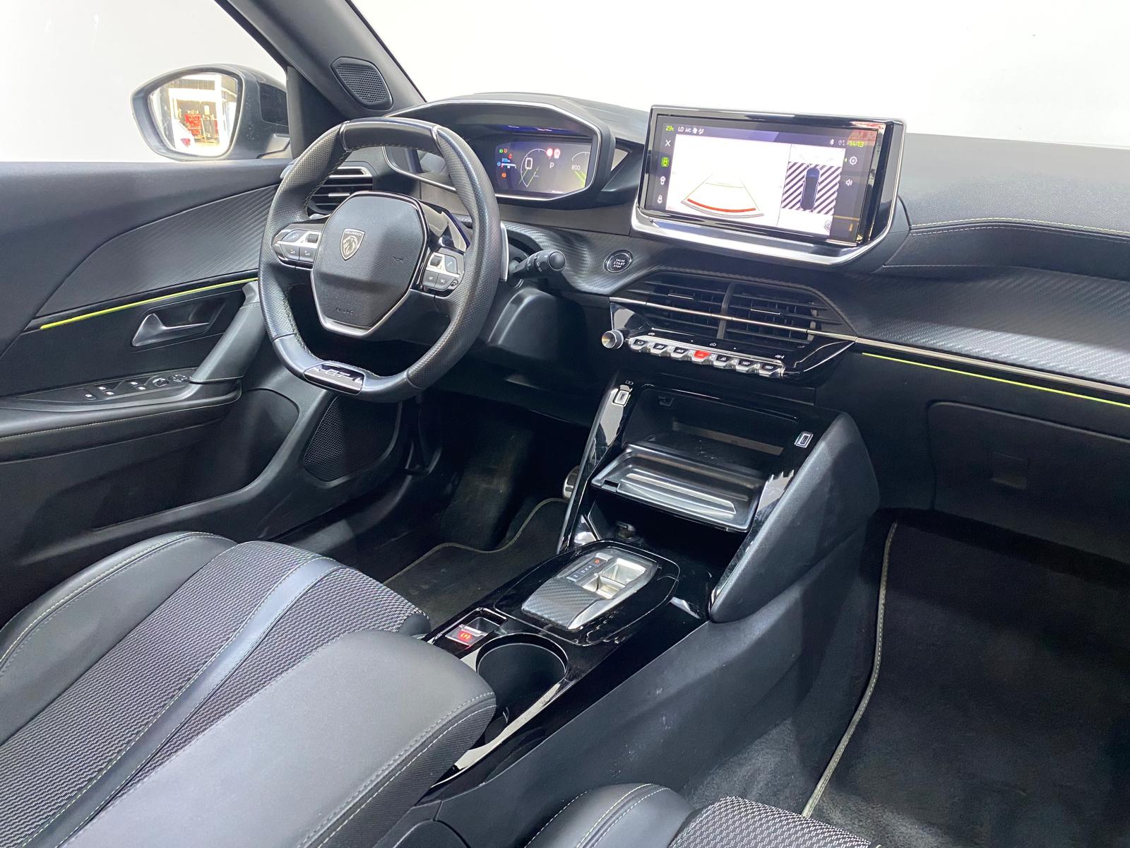 PEUGEOT 2008 27